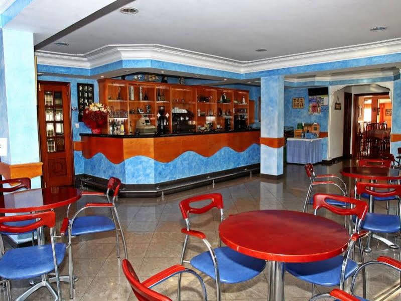 Hotel Pipo Sanxenxo Buitenkant foto