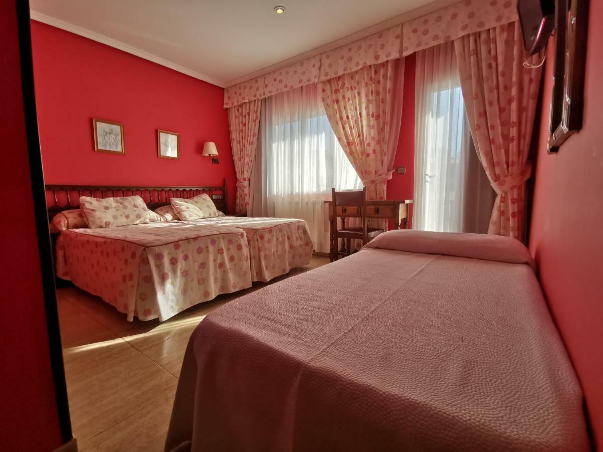 Hotel Pipo Sanxenxo Buitenkant foto