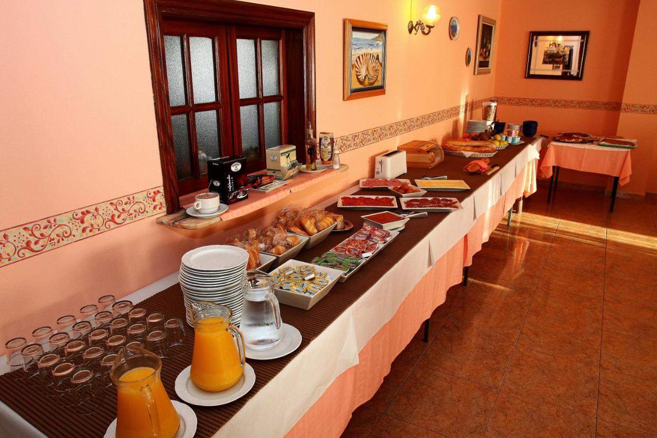 Hotel Pipo Sanxenxo Buitenkant foto